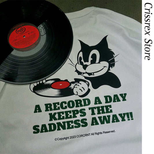Vinyl Cat Printed Short Sleeve Tee